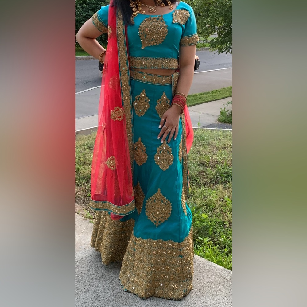 Indian Lehnga worn at a henna night for few hours